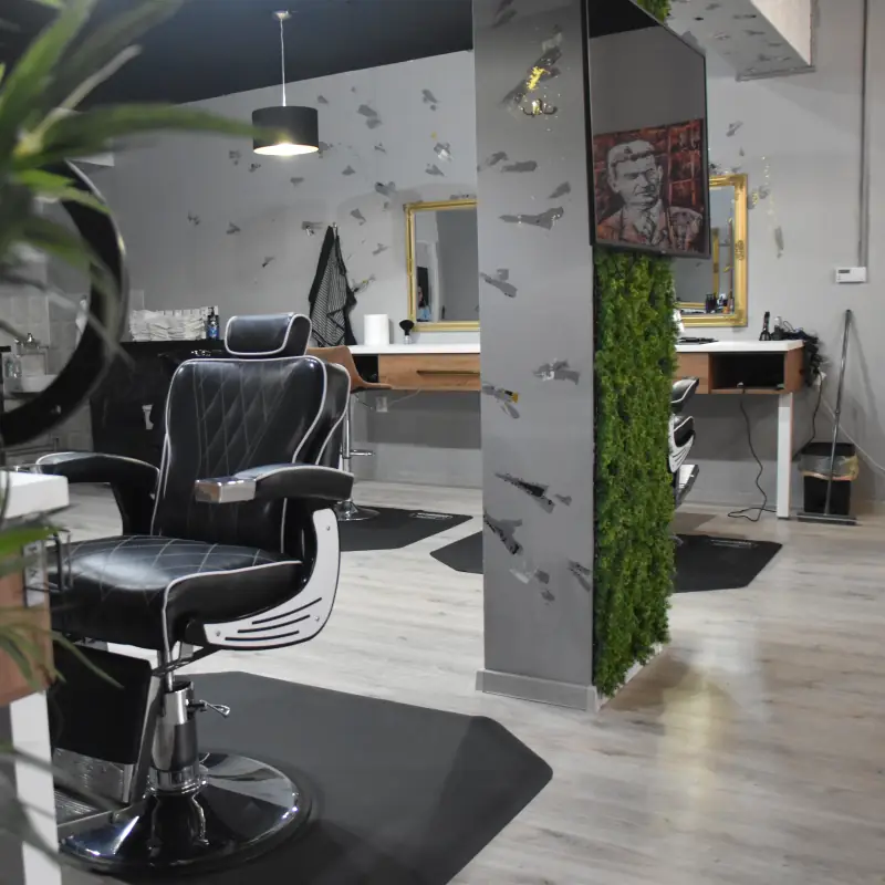 Profesionálne Nástroje – M Royal Barbershop